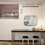 Jun Guesthouse
